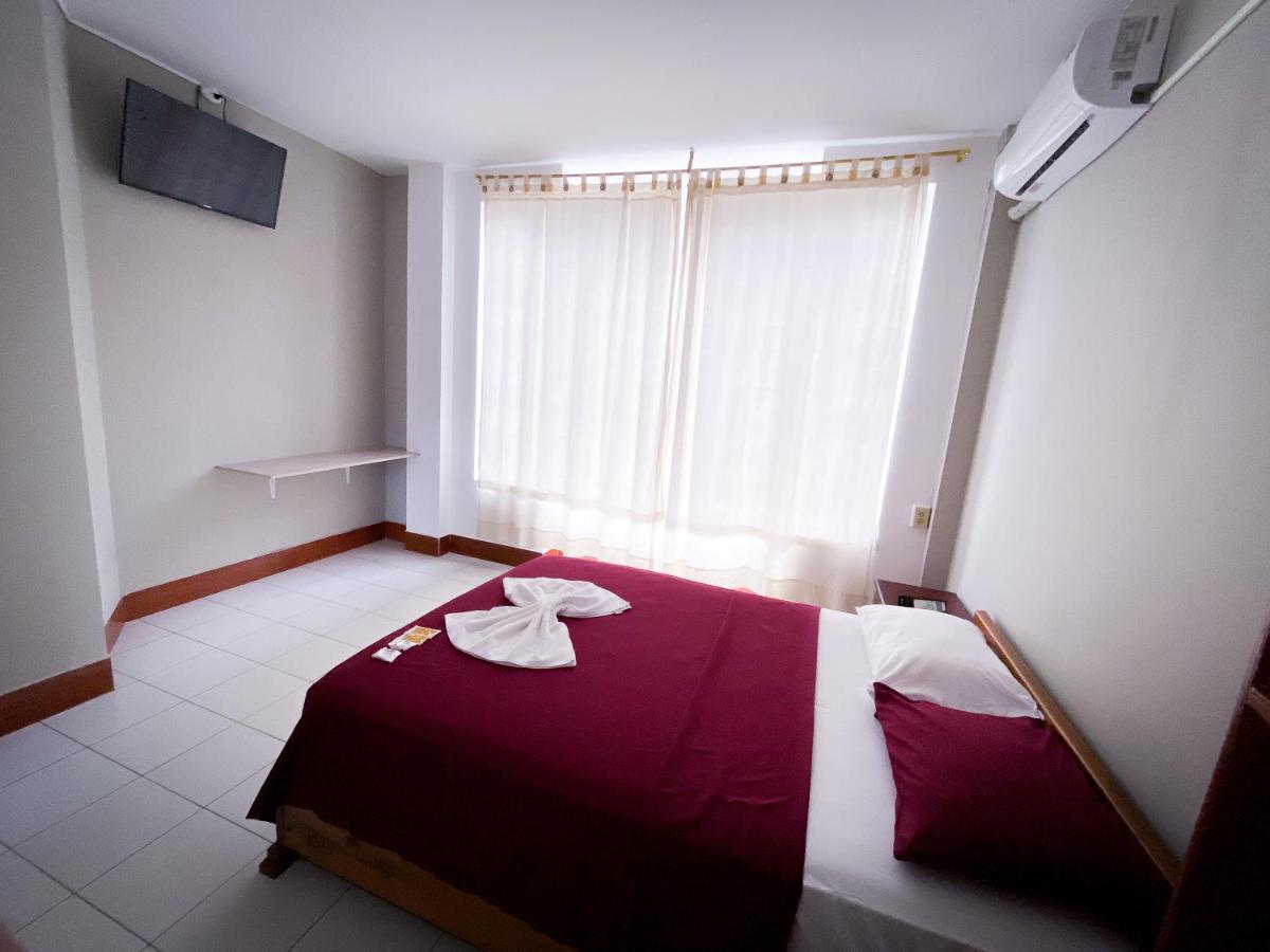 Hostal Casa Blanca Puerto Francisco de Orellana Eksteriør billede