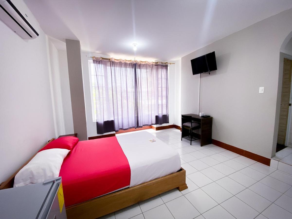 Hostal Casa Blanca Puerto Francisco de Orellana Eksteriør billede